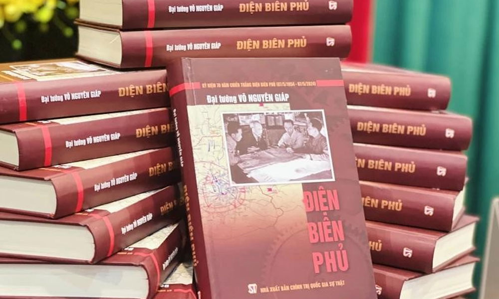 General Vo Nguyen Giap's book reprinted to mark 70th anniversary of Dien Bien Phu Victory